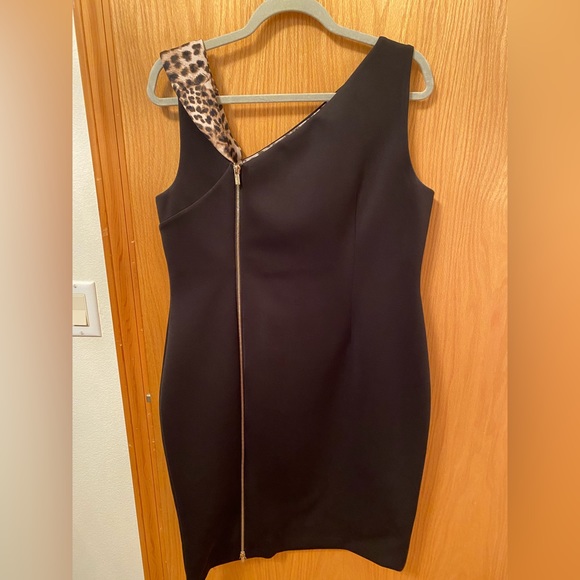 Nwot Calvin Klein size 14 black dress with leopard print lining - Picture 4 of 4
